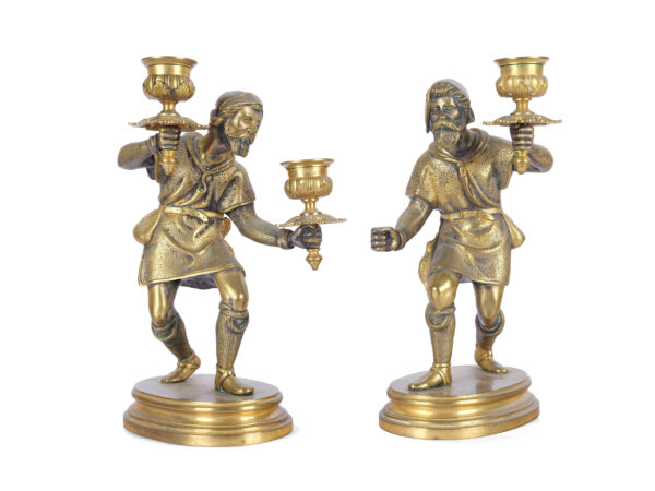 Paar Kerzenleuchter in Form von Rittern