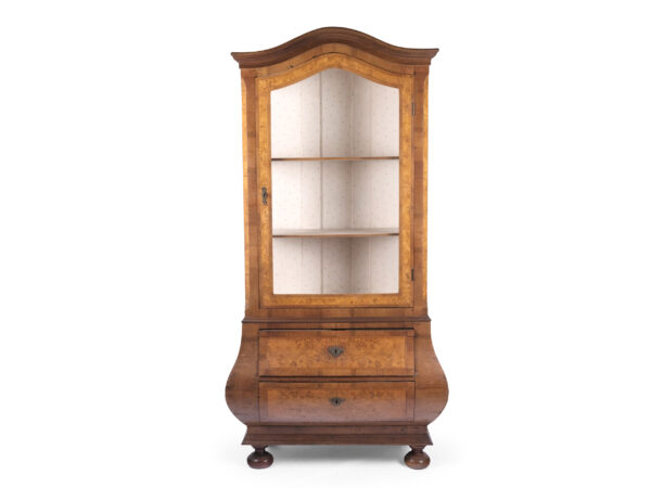 Display cabinet in Dutch Baroque style