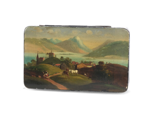 Snuff box with secret lid