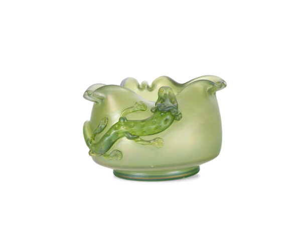 Schale mit Salamander