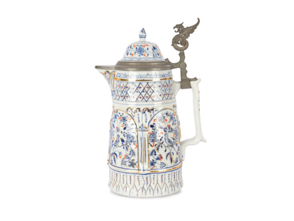 Henkelkrug mit Zinndeckel
