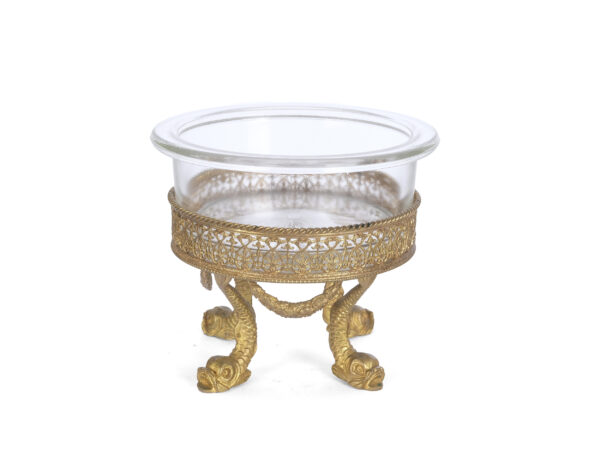 Small table centerpiece with glass insert