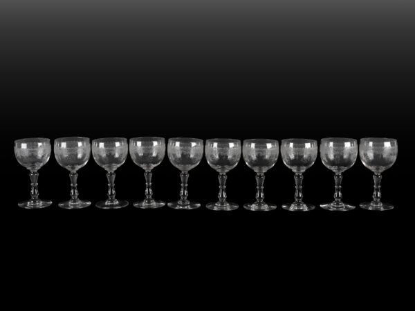 10 wine glasses
