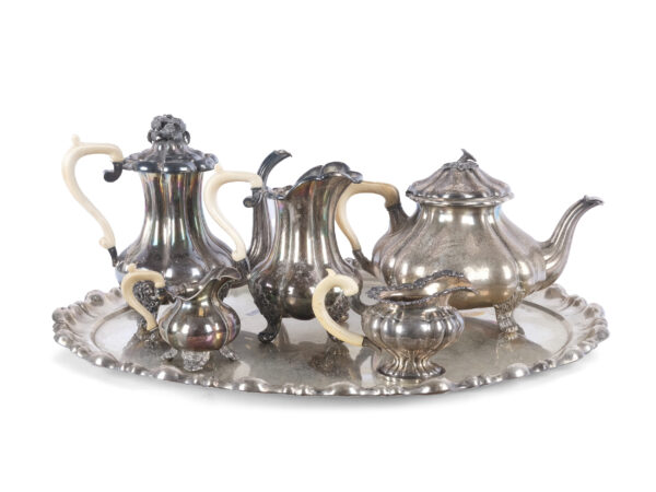 Coffee and tea service