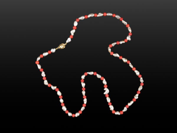 Coral and pearl Necklace