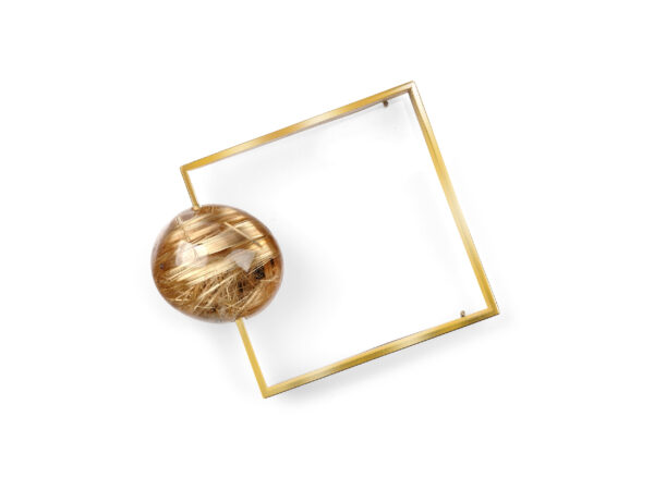 Brosche in quadratischer Form